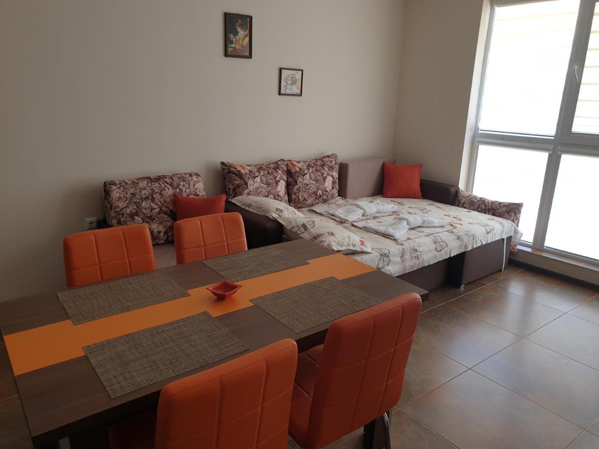 Апартаменти Кастро/Castro Apartments Tsarevo Esterno foto