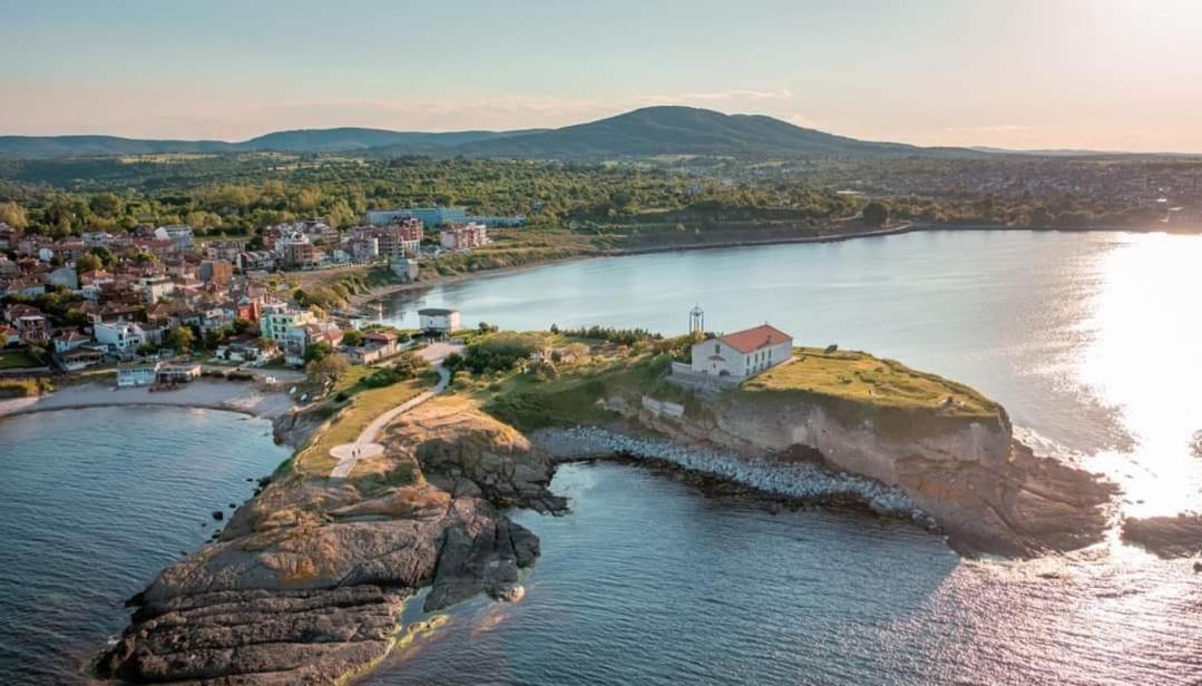 Апартаменти Кастро/Castro Apartments Tsarevo Esterno foto
