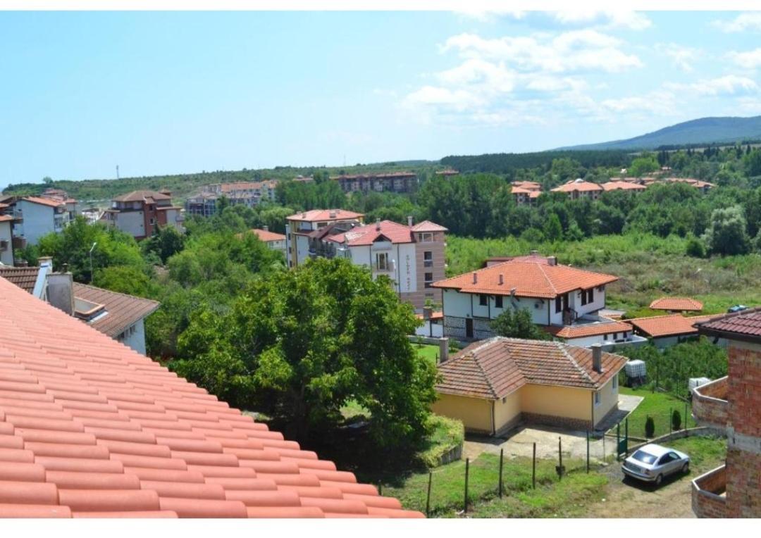 Апартаменти Кастро/Castro Apartments Tsarevo Esterno foto