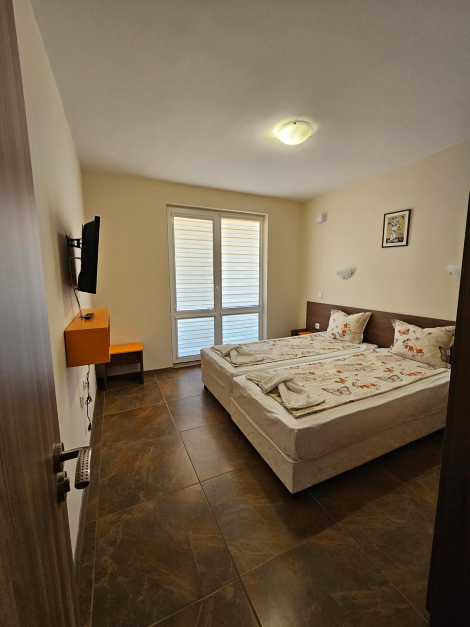 Апартаменти Кастро/Castro Apartments Tsarevo Esterno foto