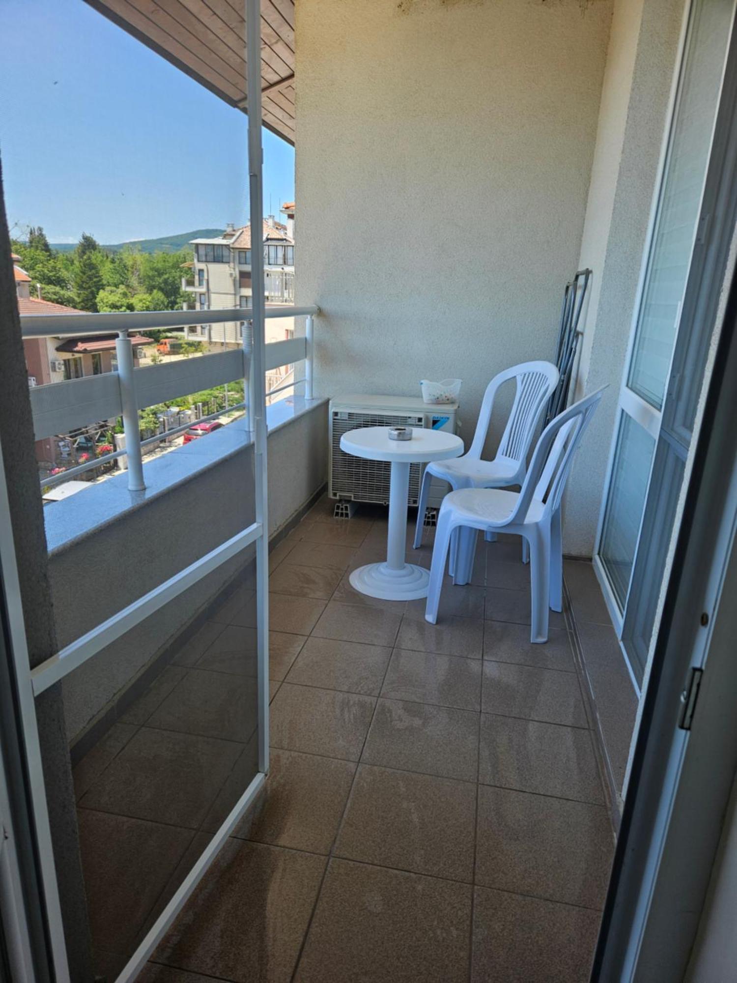 Апартаменти Кастро/Castro Apartments Tsarevo Esterno foto