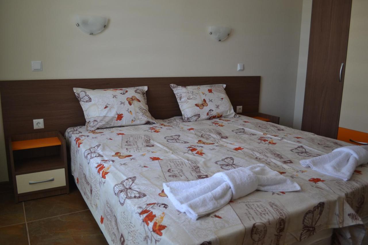 Апартаменти Кастро/Castro Apartments Tsarevo Esterno foto